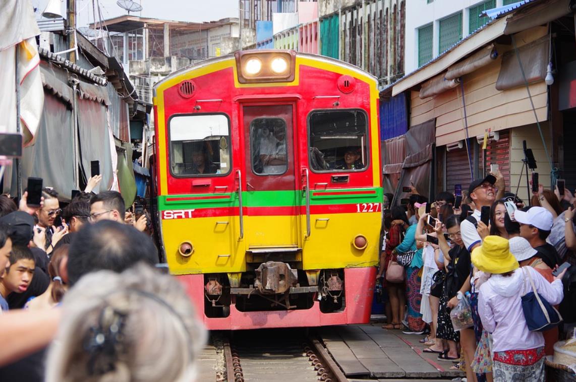 The True“Lying Flat” Turns Out to Be a Dzogchen Pith Instruction？